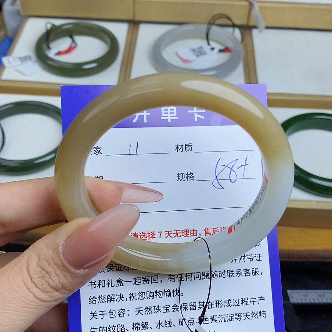 和田玉手镯未镶嵌QD