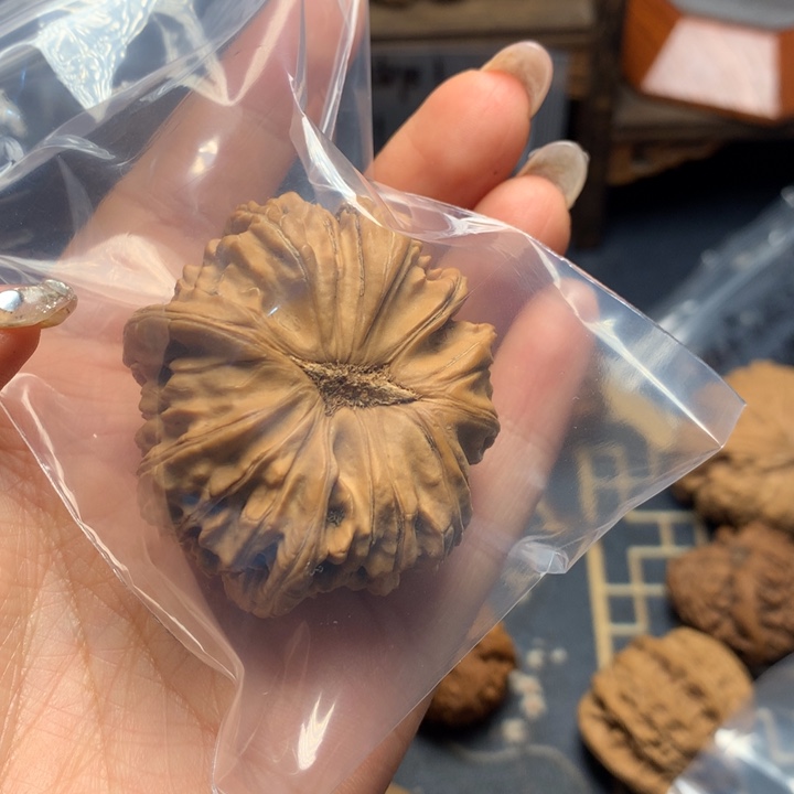 *****文玩核桃把件核桃