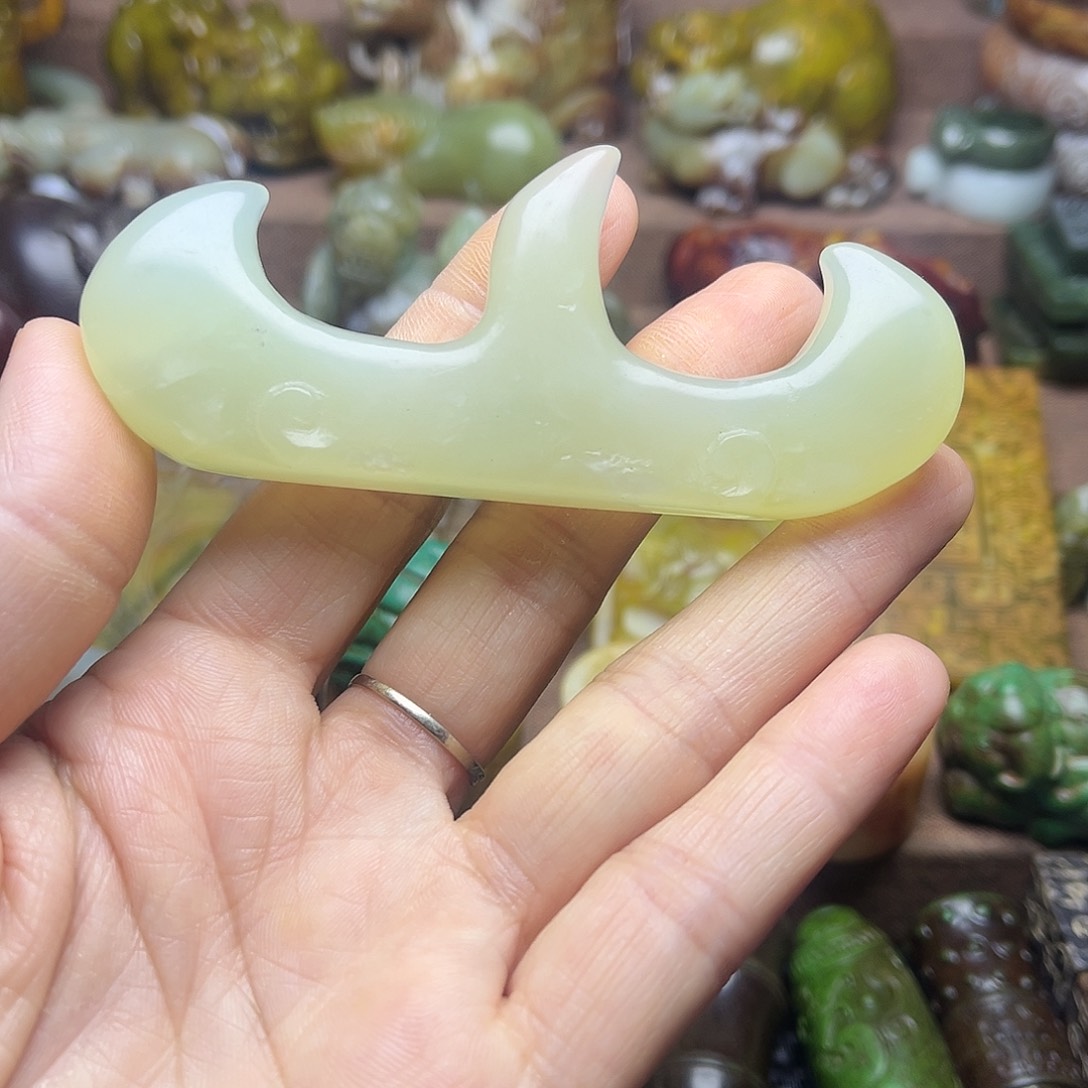 白玉菩提吊坠110。。