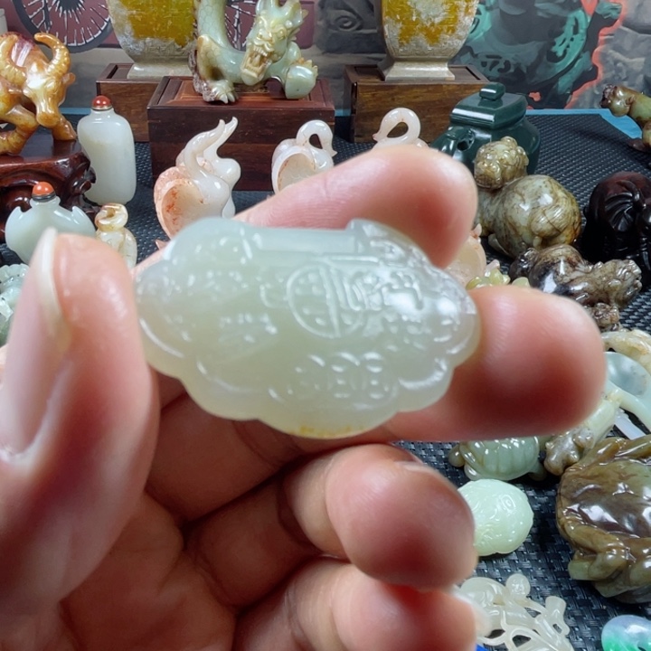 和田玉颈饰未镶嵌