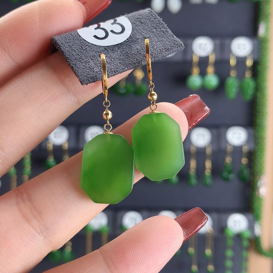 和田玉耳饰18K金镶嵌33