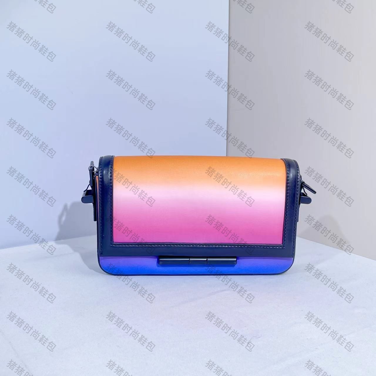 正品小CK 80270956全息色M时尚女包-CD