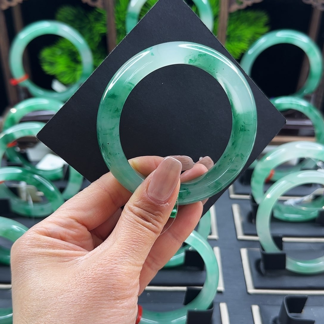 石英质玉手镯未镶嵌壹****3