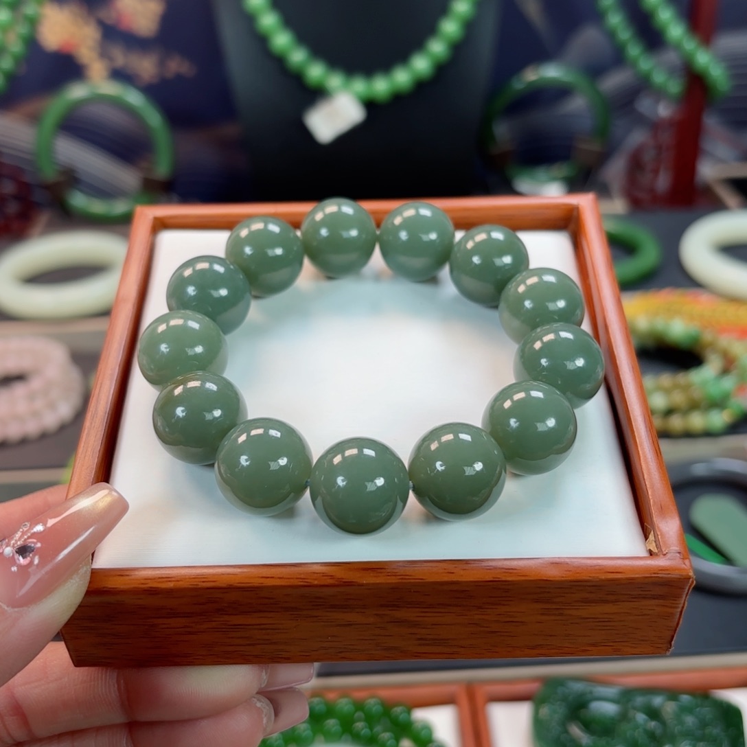 和田玉手链未镶嵌