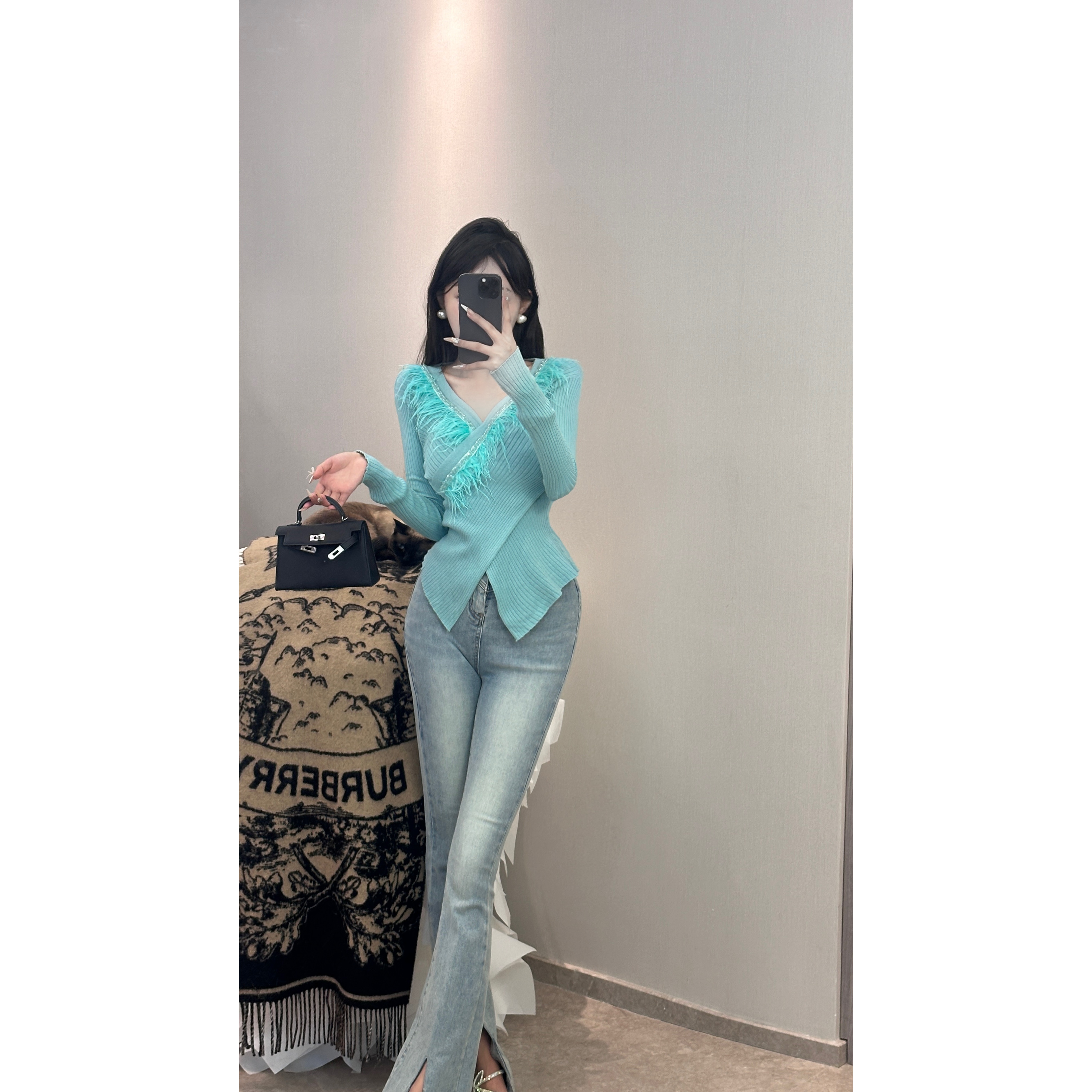 【雅乔定制】设计感V领长袖针织上衣DYFF-22030005