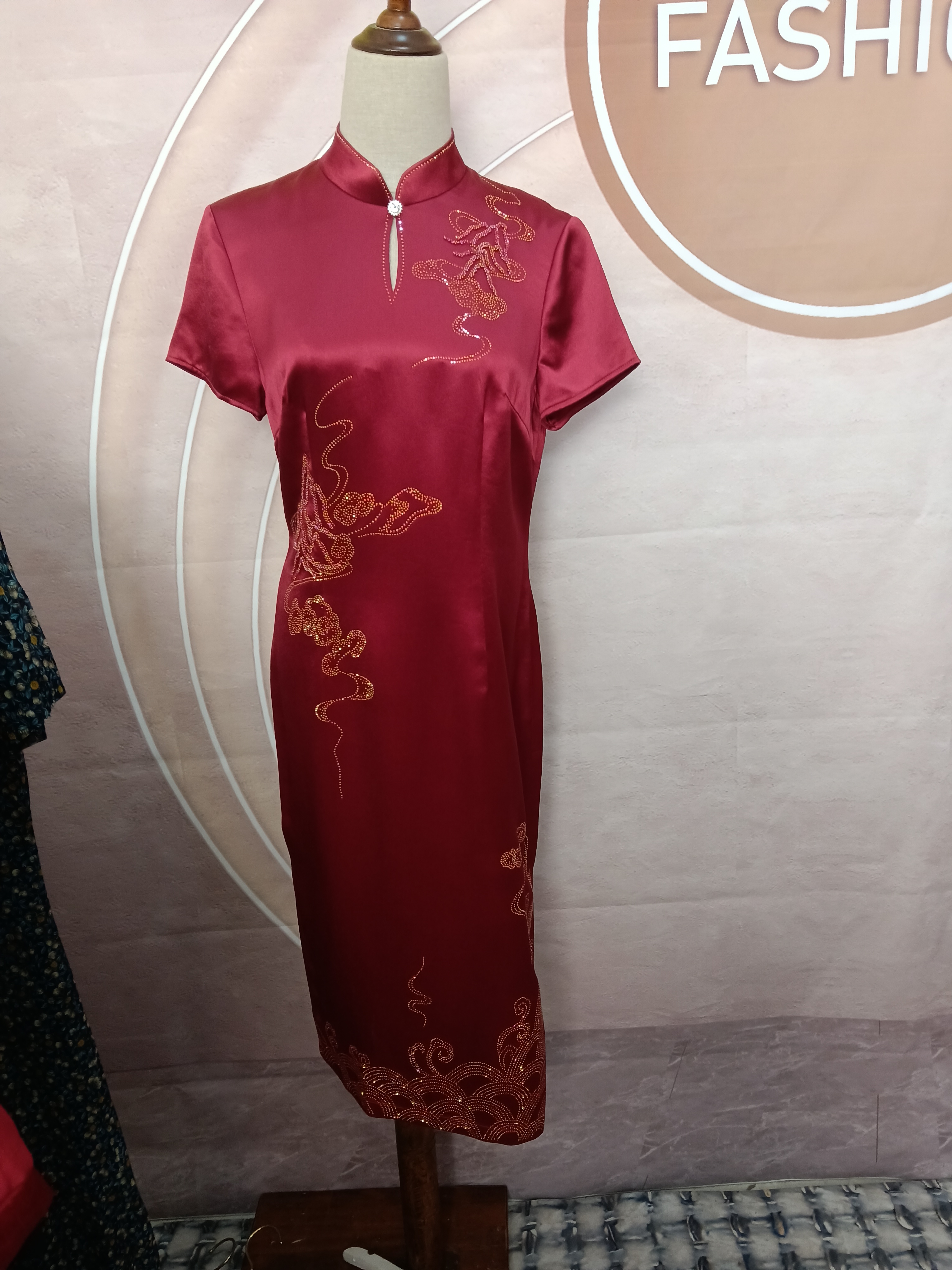 73219瑕疵处理7-1-2串珠烫钻重工礼服旗袍