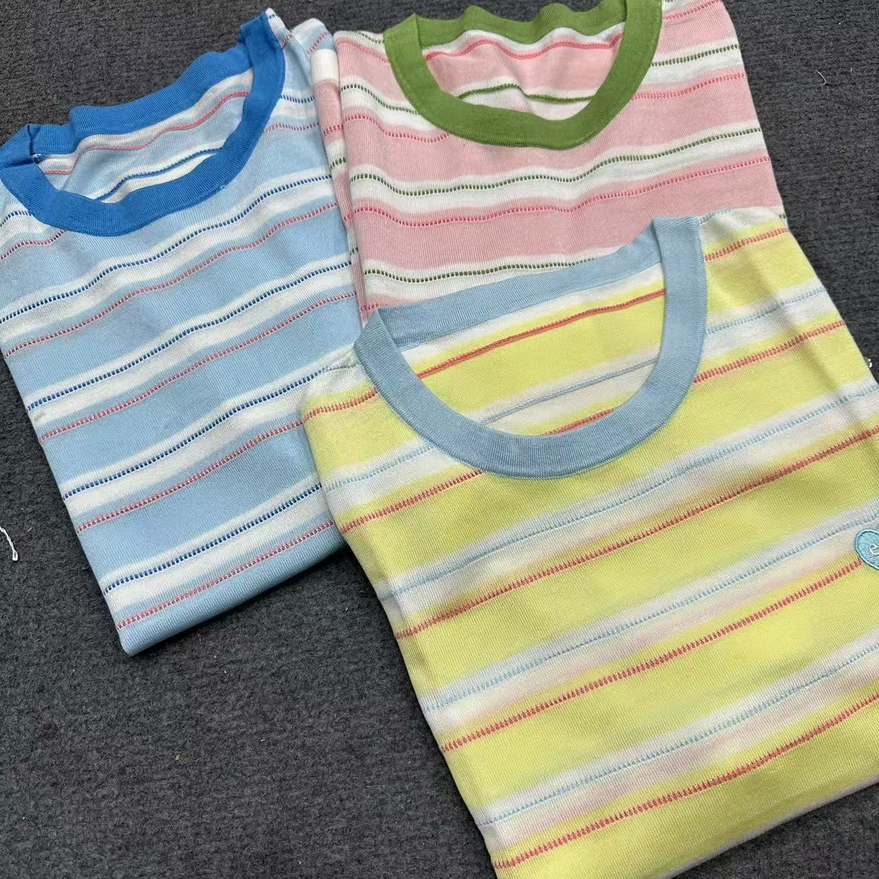 莱塞尔爱心条纹短袖