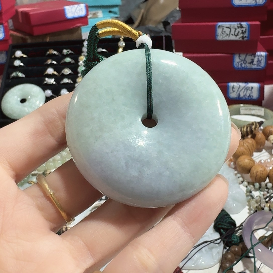 7***6翡翠未镶嵌颈饰5671