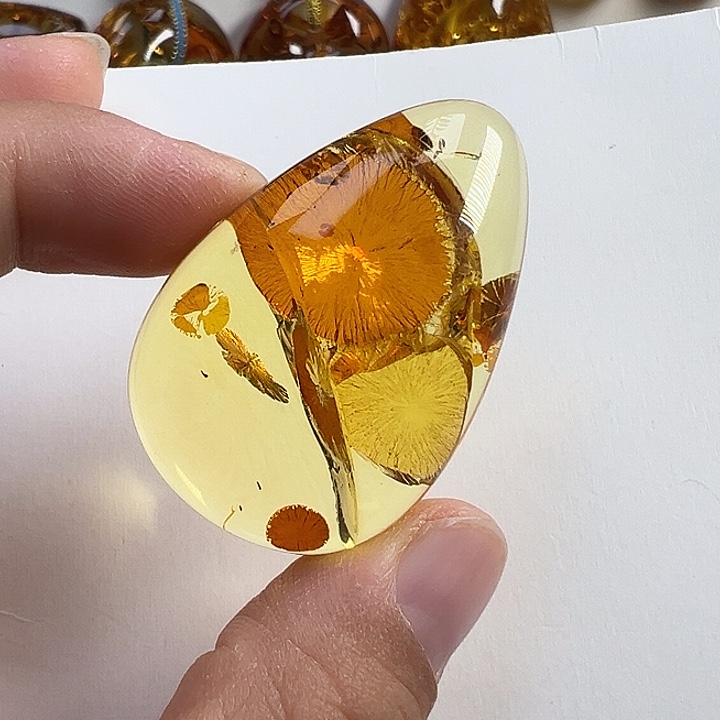 琥珀（花珀）未镶嵌颈饰