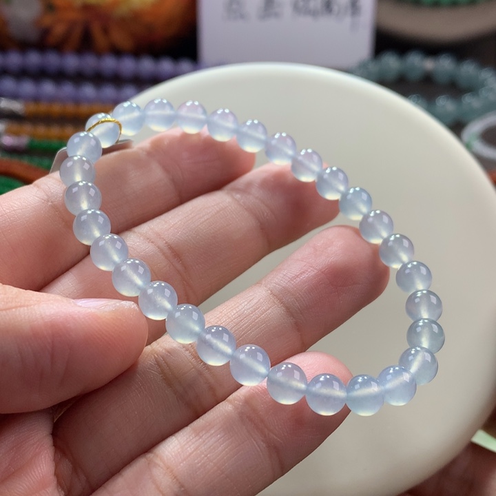 翡翠手链未镶嵌近高冰天空蓝手串