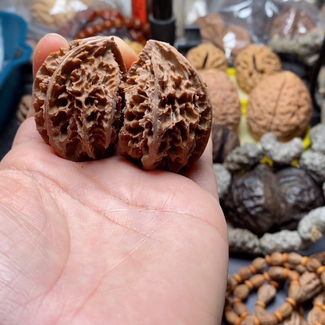 文玩核桃吊坠瑕疵42