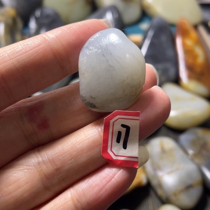 和田玉未镶嵌颈饰13.1