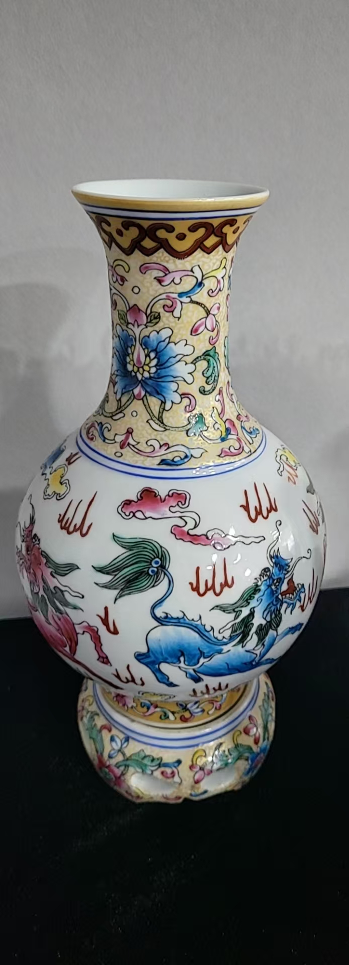 QD46    现代陶瓷艺术品高端瓷器赏盘赏器