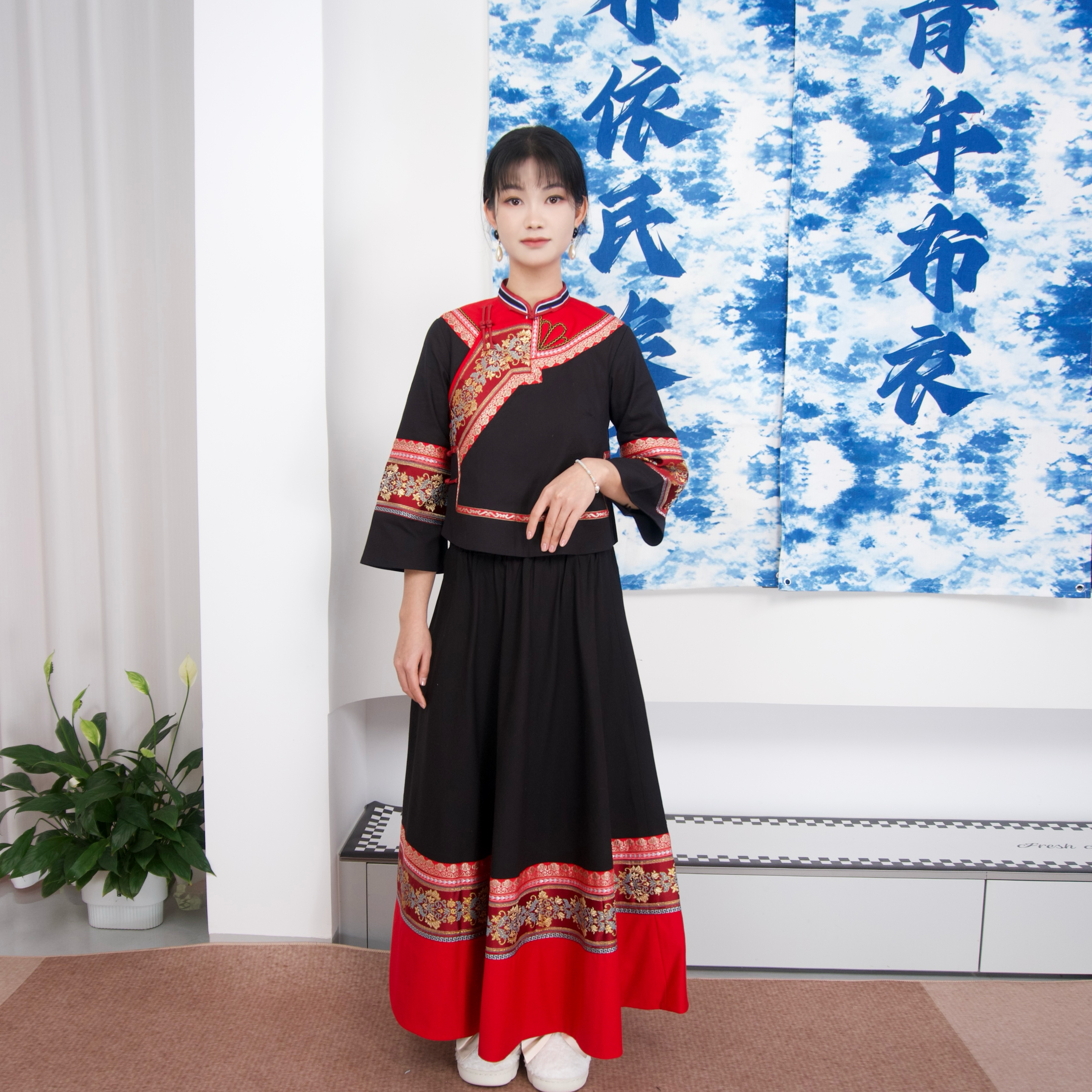 25年新款布依族服装民族文艺少数民族传统民族风复古刺绣女士套装