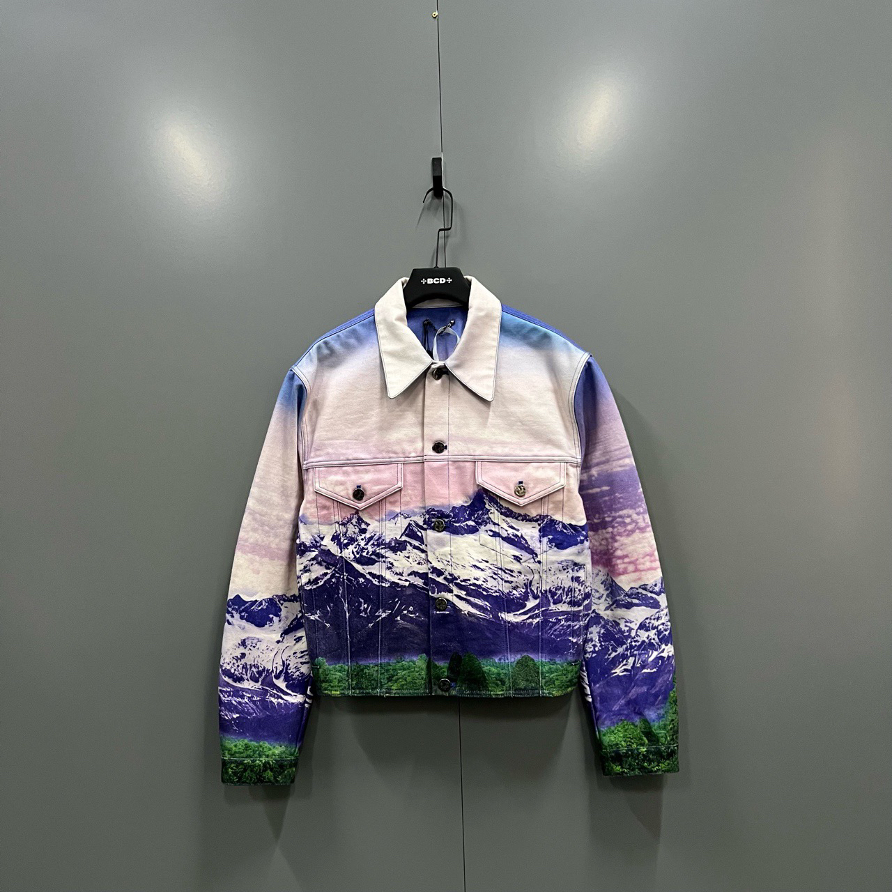 99新 LouisVuitton/路易威登 (ll) 紫色雪山牛仔外套 46码/000164