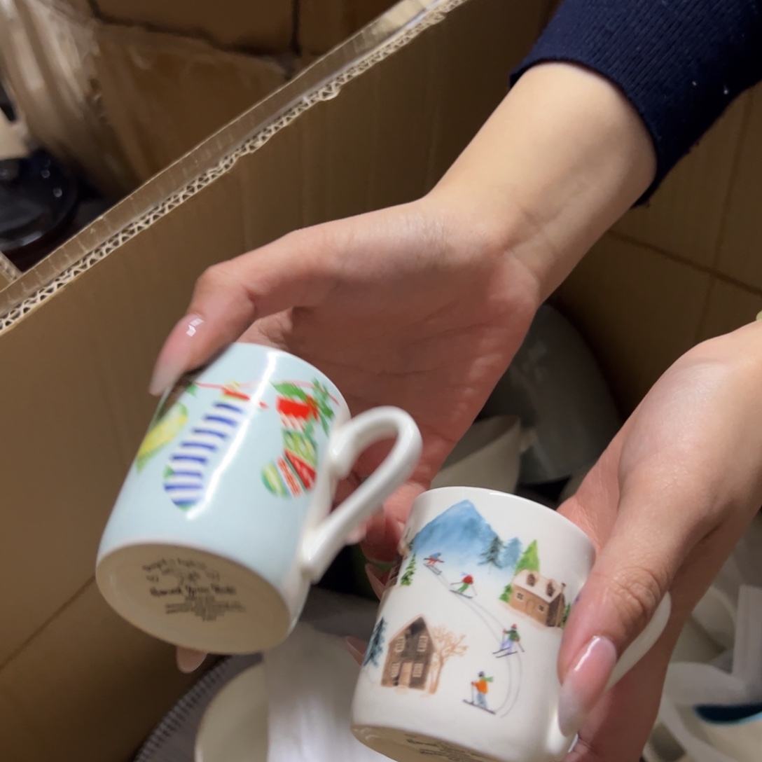 新骨瓷570瑕疵慎拍圣诞小杯子 随机发