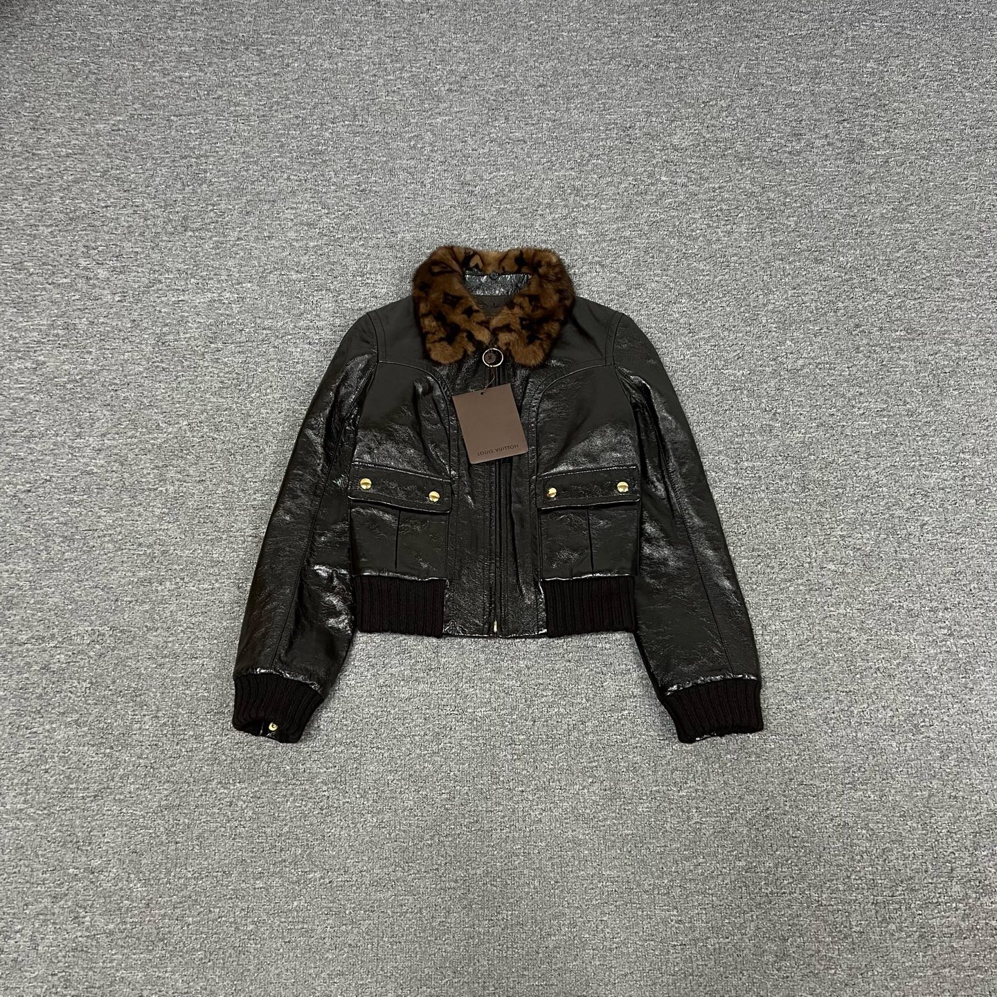 未使用 LouisVuitton/路易威登 黑色 貂毛领 皮衣外套 34码