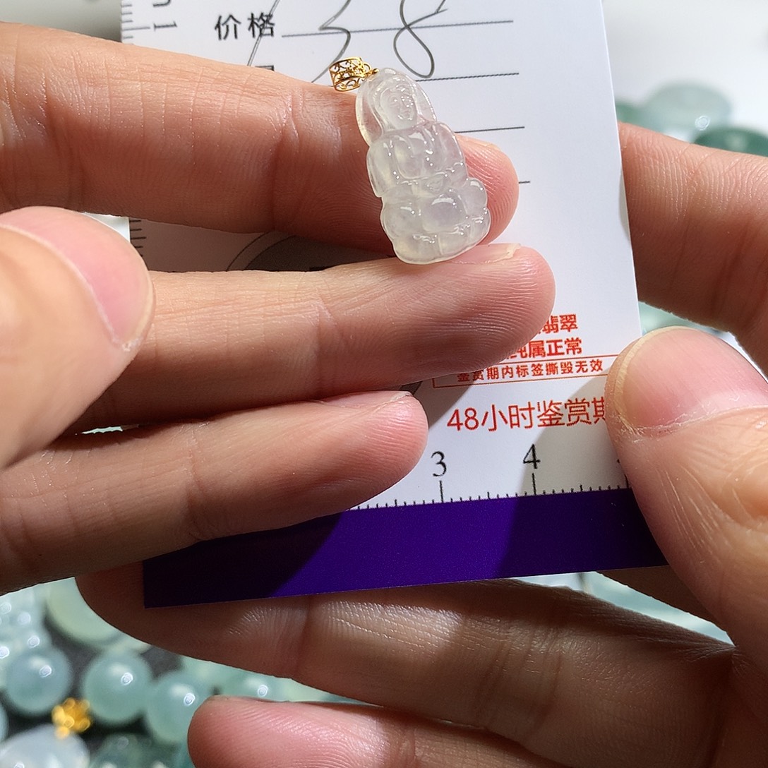 翡翠未镶嵌颈饰吊坠