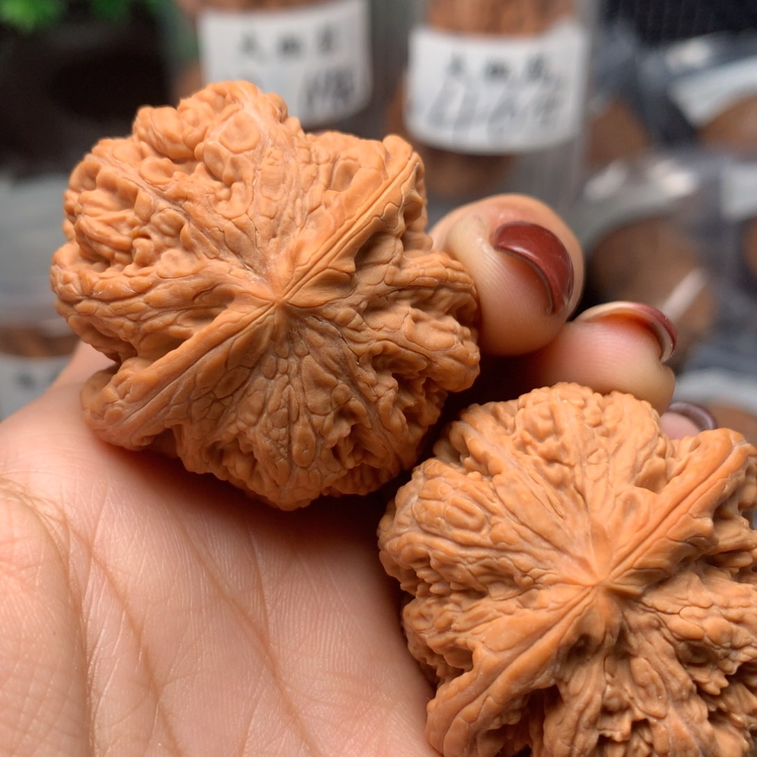 【闪购商品】桃核把件42.5-16833-006