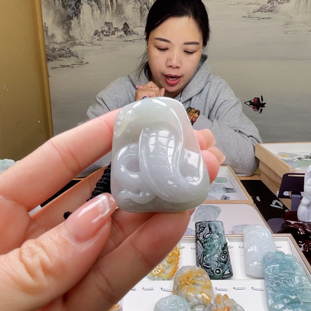 翡翠吊坠(不含链)未镶嵌