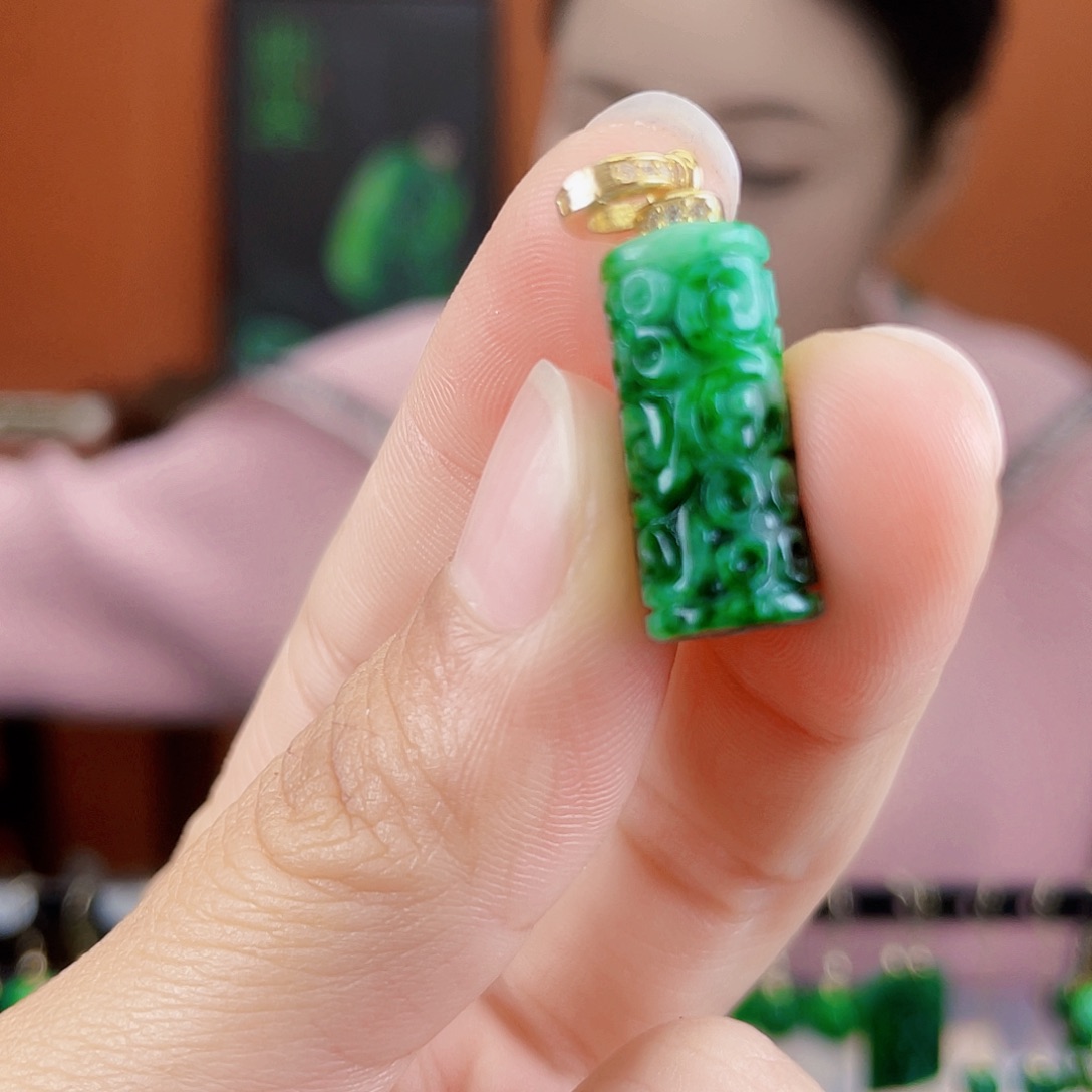 翡翠未镶嵌耳饰饰品