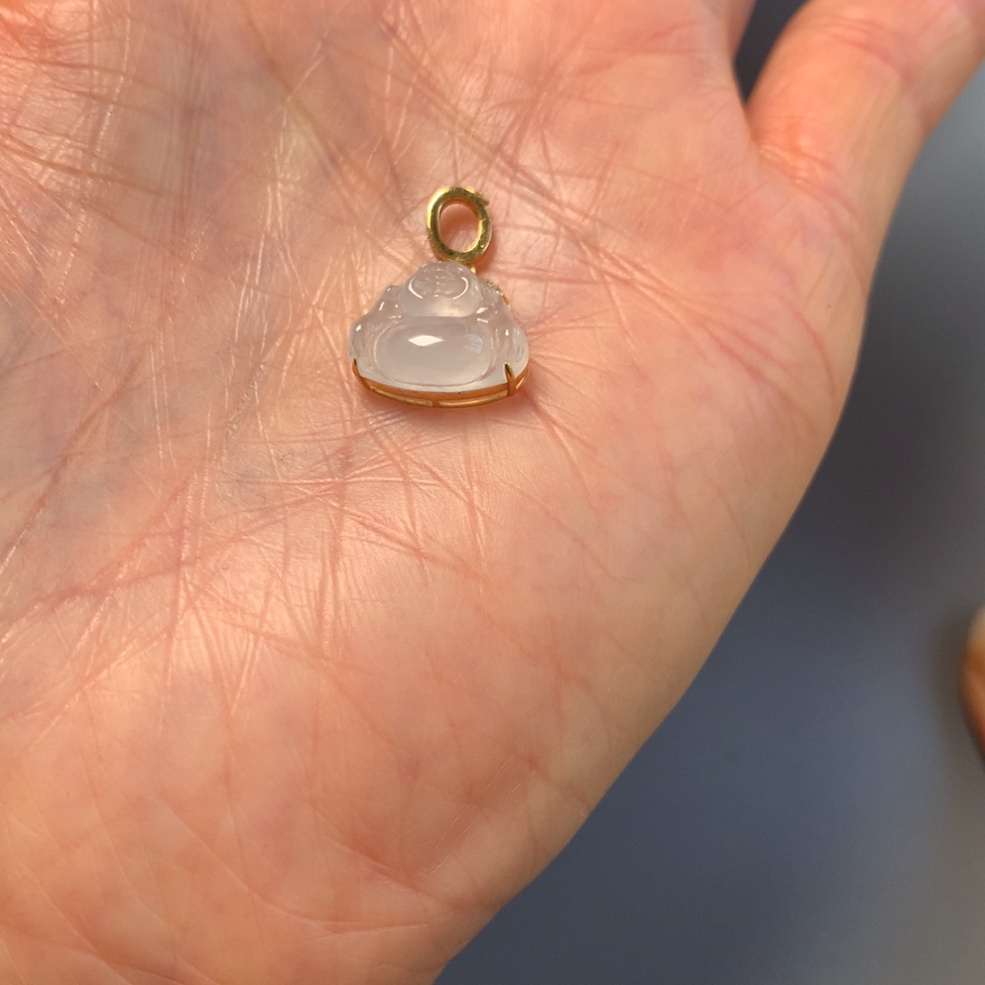 翡翠18K金镶嵌颈饰佛