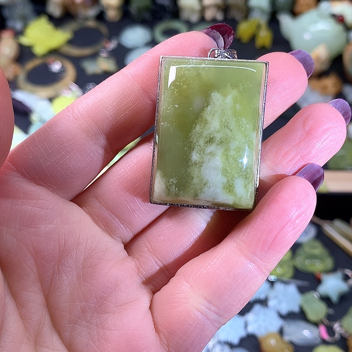 蛇纹石玉颈饰银S925镶嵌