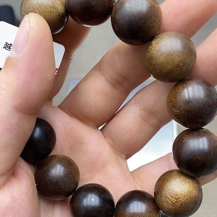 沉香碎屑沉香越南富森野生1.8红土沉130号