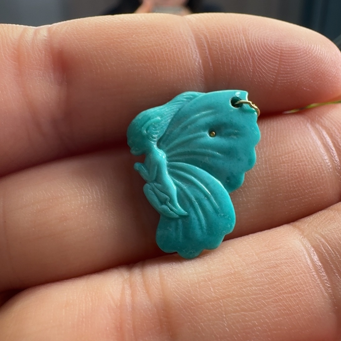 绿松石未镶嵌颈饰