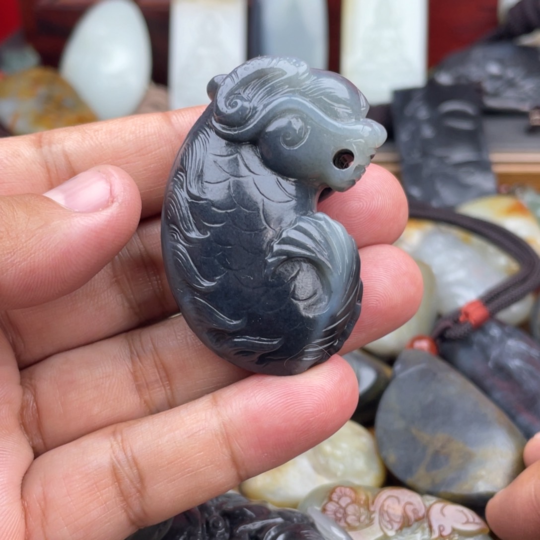 和田玉颈饰未镶嵌