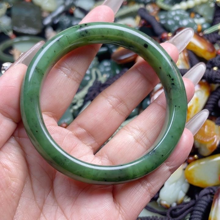 和田玉颈饰未镶嵌56