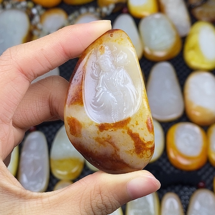 和田玉未镶嵌颈饰