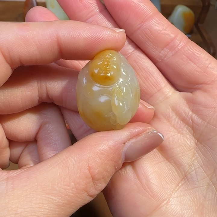 懂****和田玉未镶嵌颈饰