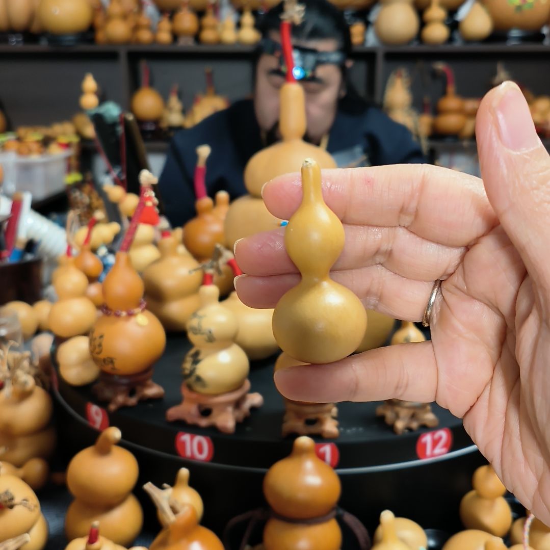 粉***肉葫芦福禄双全手把件