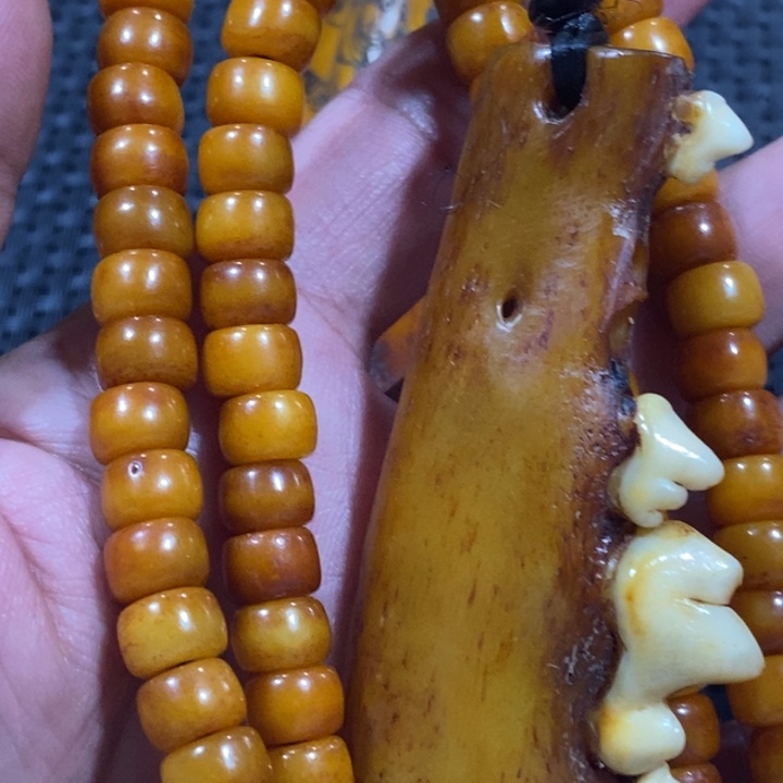 滴血莲花菩提吊坠