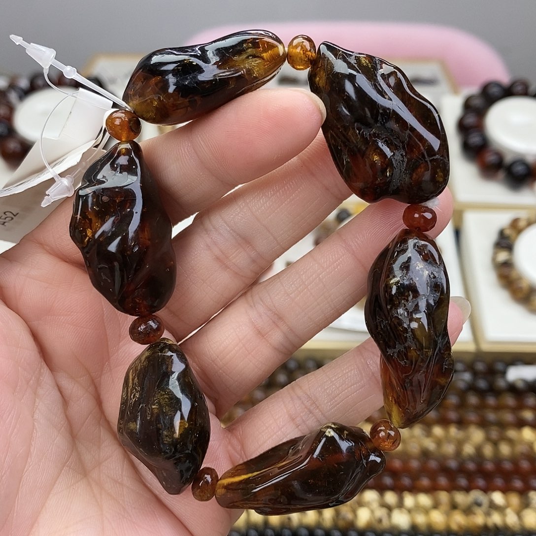 琥珀未镶嵌裸石琥珀