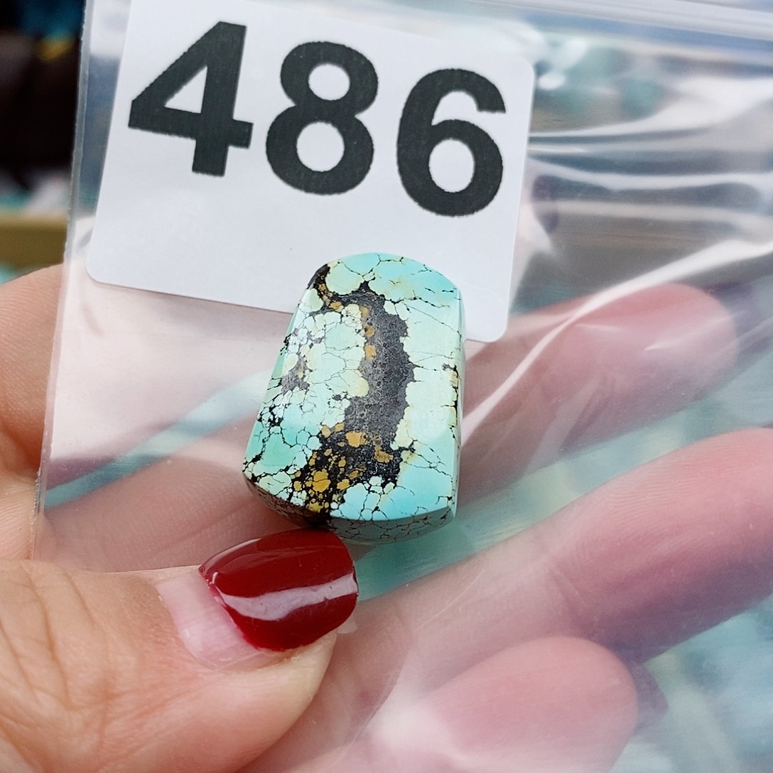 绿松石颈饰未镶嵌