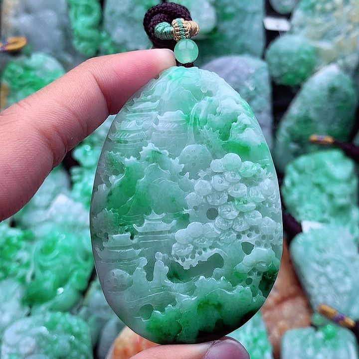 翡翠吊坠(不含链)未镶嵌