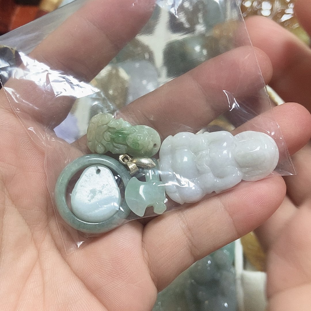 翡翠散珠翡翠花件