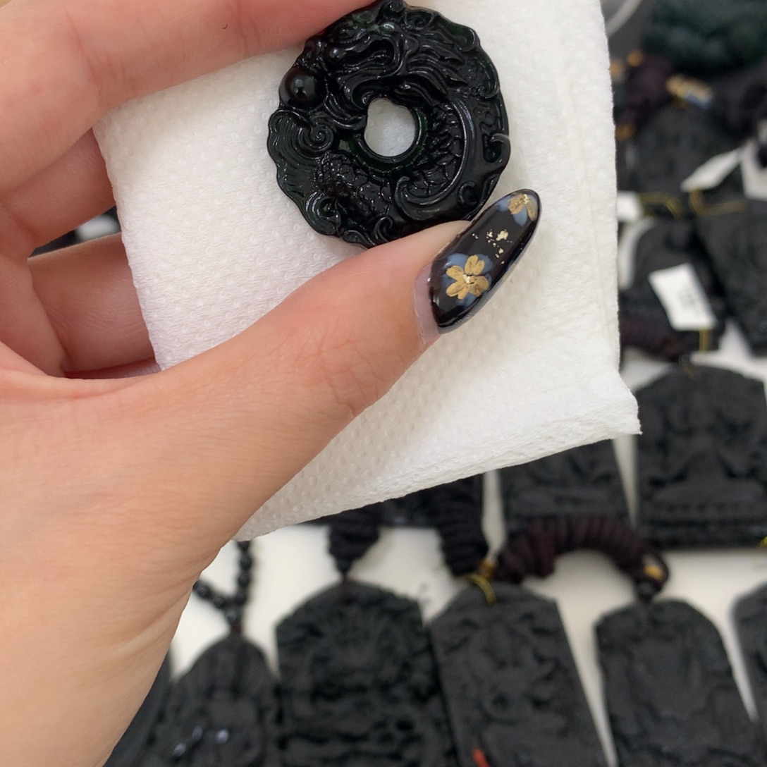 天然缅甸a货钢琴黑挂件