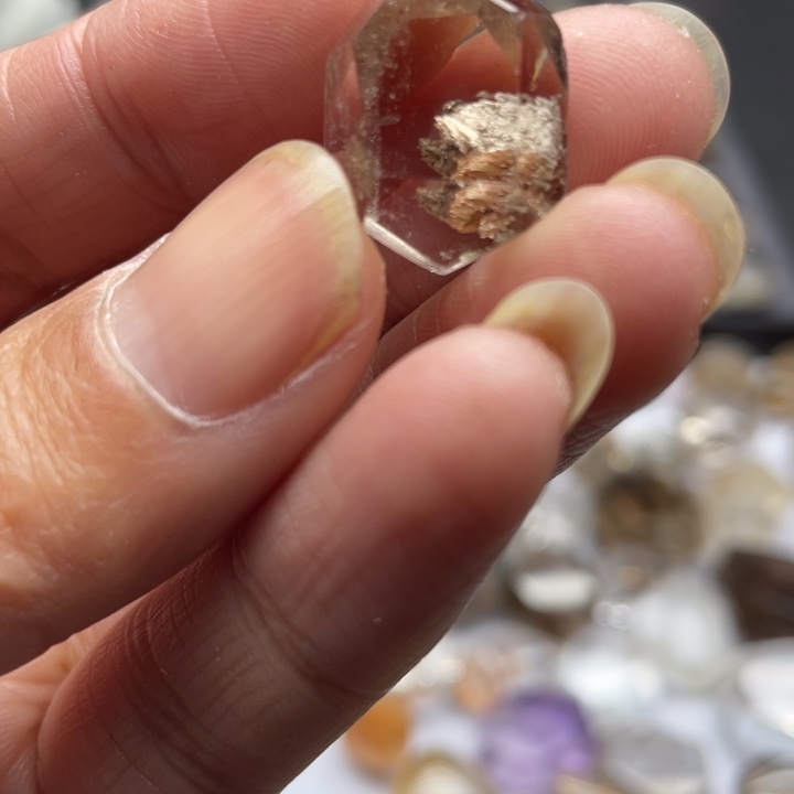 纯天然幽灵碧玺（处理）