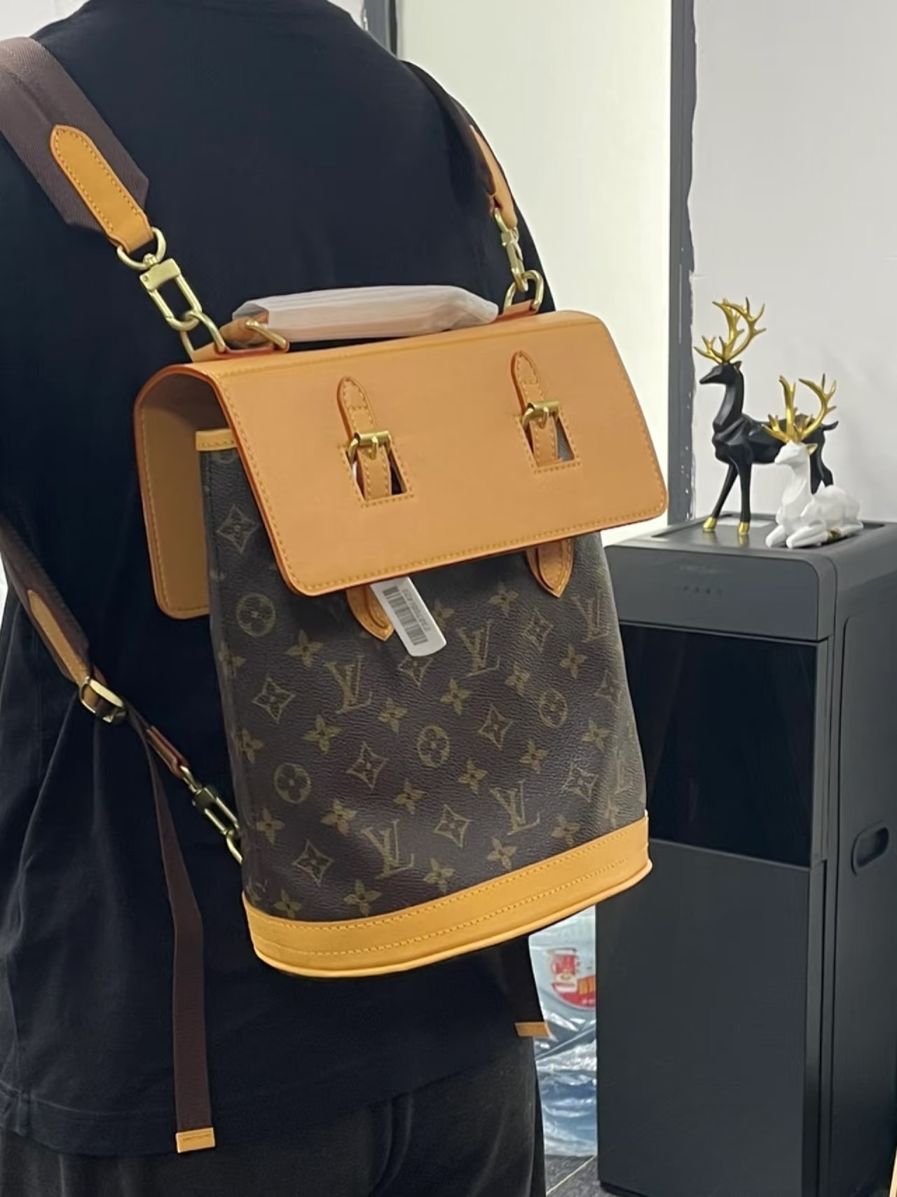 修复品LouisVuitton/路易威登老花双肩小水桶单肩手提后换内里
