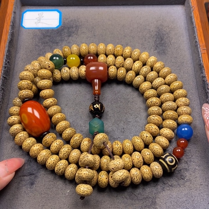 星月菩提吊坠菩提