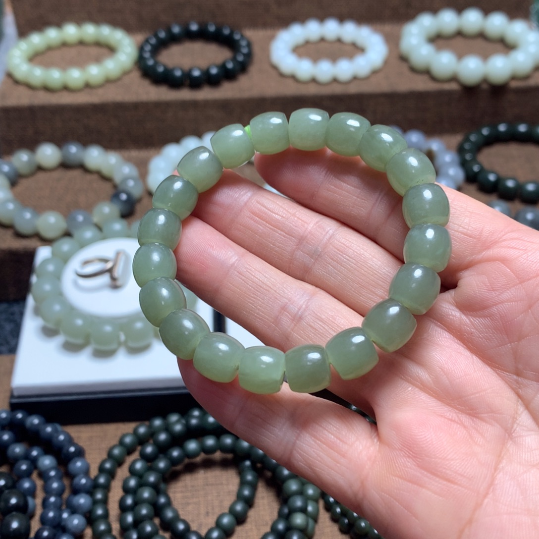 和田玉未镶嵌手链