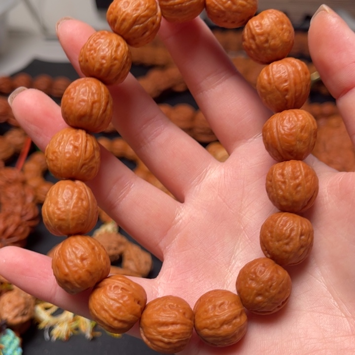 文玩核桃把件光头