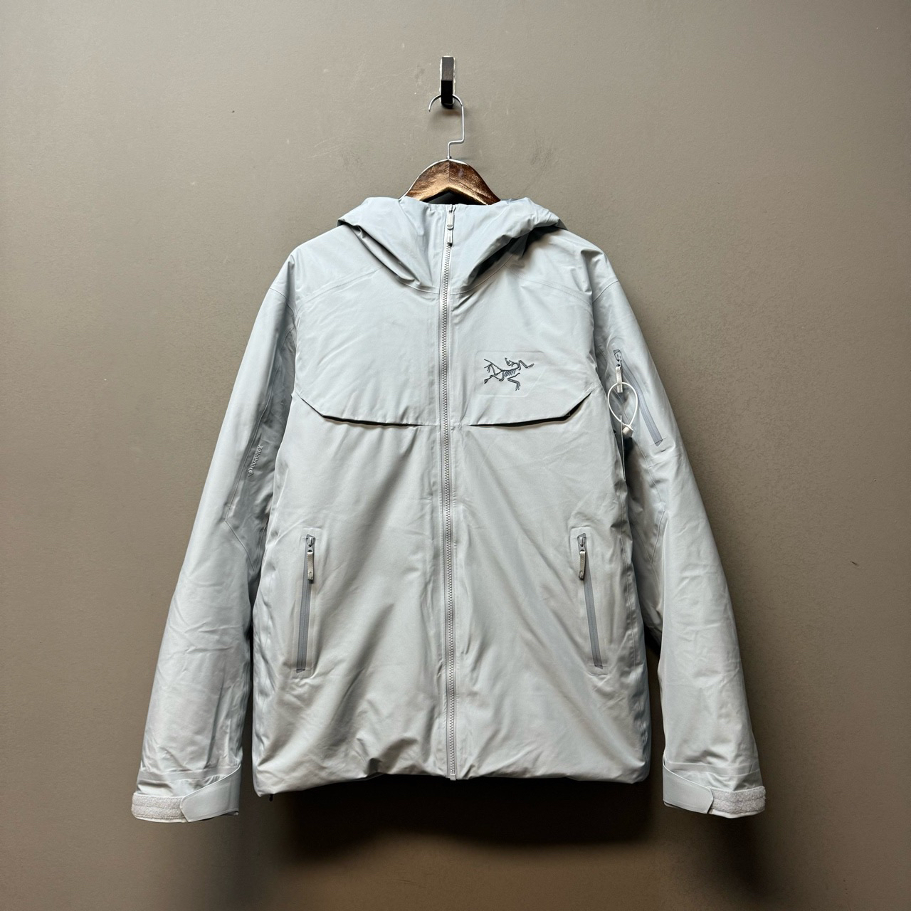 始祖鸟 ARCTERYX/08935/云水蓝配色羽绒服  L码 