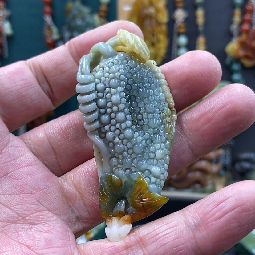 【闪购商品】未镶嵌蛇纹石玉吊坠