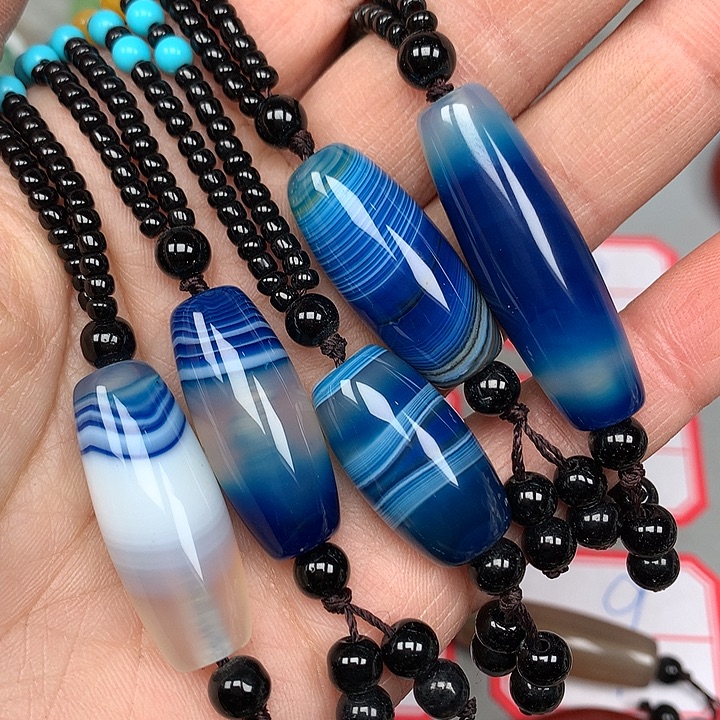 用***2玛瑙/玉髓未镶嵌颈饰