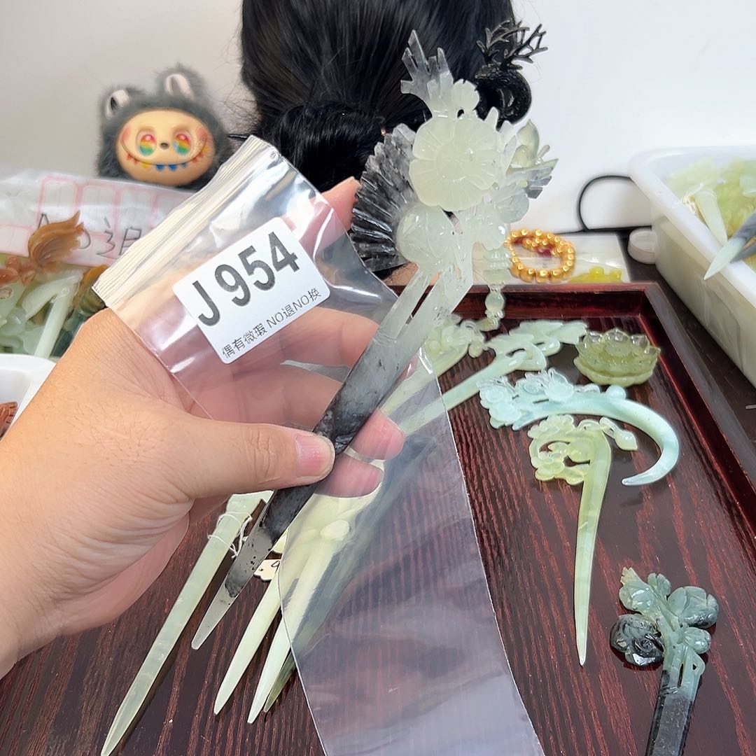 合金蛇纹石玉发饰静**花