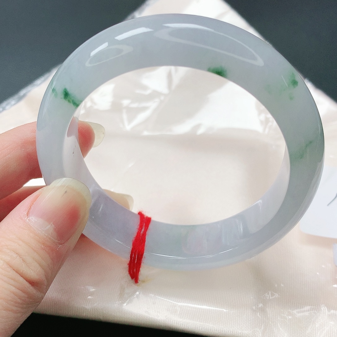 翡翠手镯未镶嵌天然A货翡翠